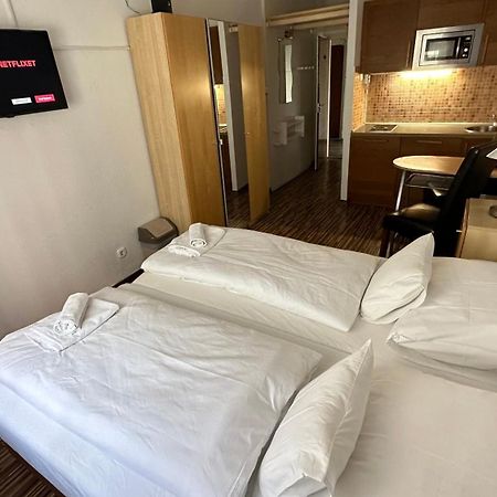 H1 Apartmanok Budapest Bagian luar foto