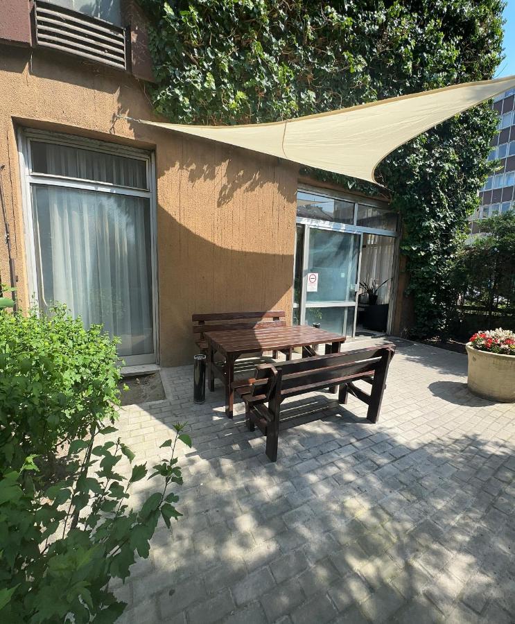 H1 Apartmanok Budapest Bagian luar foto