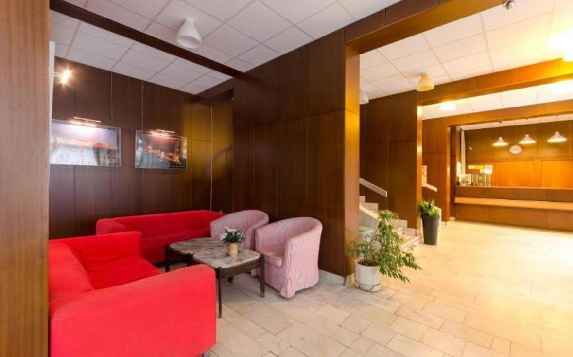 H1 Apartmanok Budapest Bagian luar foto