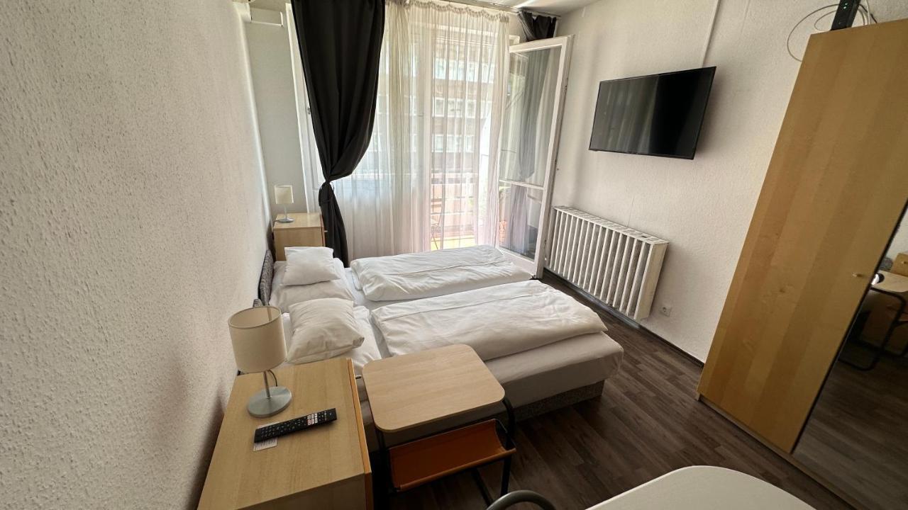 H1 Apartmanok Budapest Bagian luar foto
